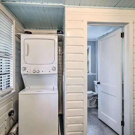 Historic Augusta Cottage With Mid Century Vibe!-3