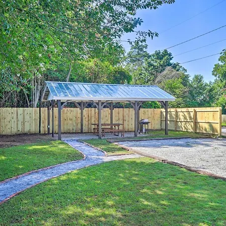 Historic Augusta Cottage With Mid Century Vibe!-2